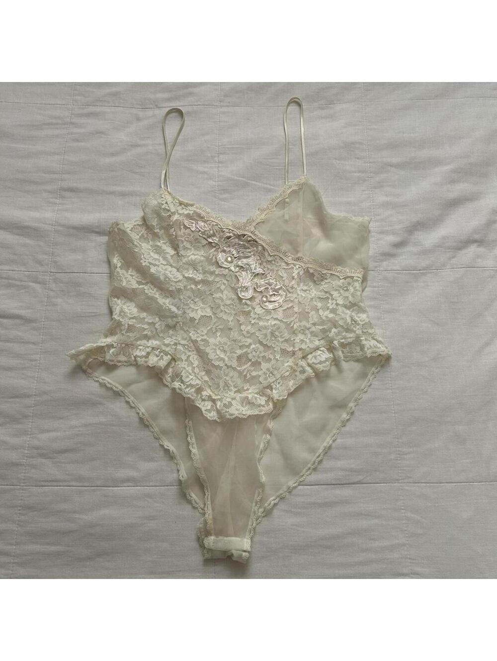 Victoria's Secret Gold Label Cream Lace Embroidered Bodysuit Size L